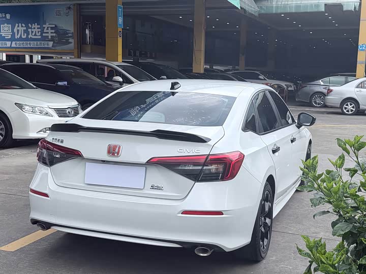 Honda Civic — фото 11