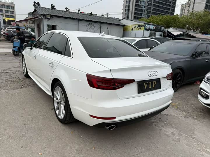 Audi A4L 2018 30 40 TFSI — фото 9