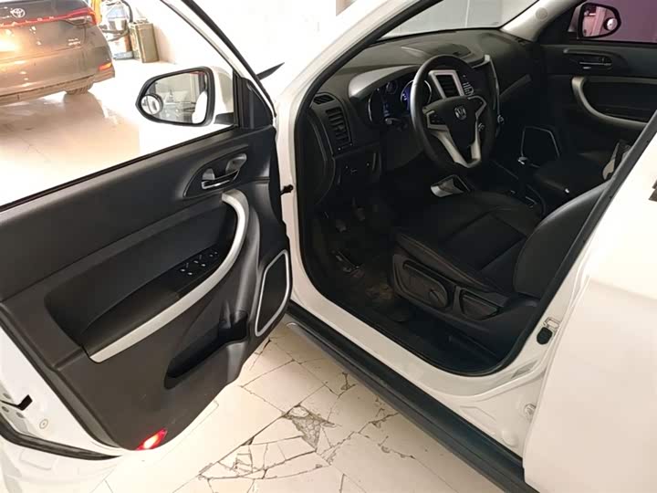 Changan CS35 2016 1.6 L MTLuxury V — фото 16