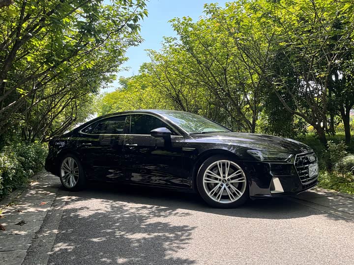 Audi A7L 2022 55 TFSI quattro S-line — фото 3
