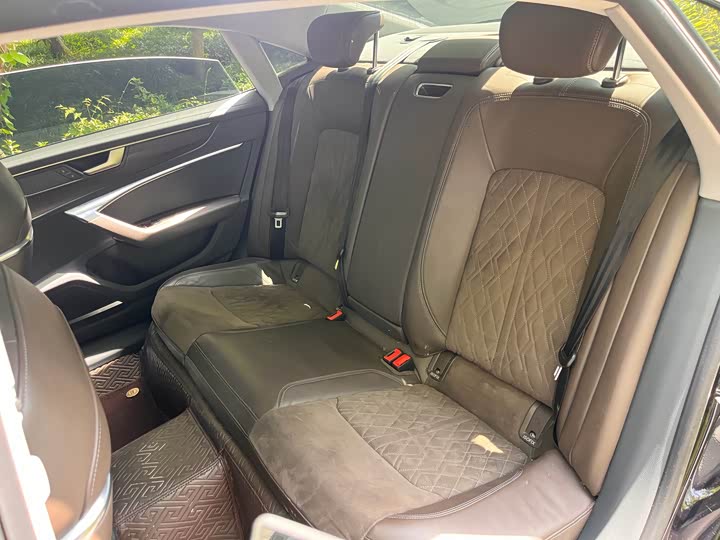 Audi A7L 2022 55 TFSI quattro S-line — фото 4