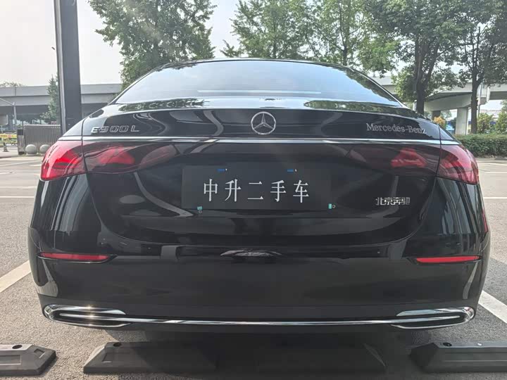 Mercedes-Benz E-Class рестайлинг E 260 L — фото 6