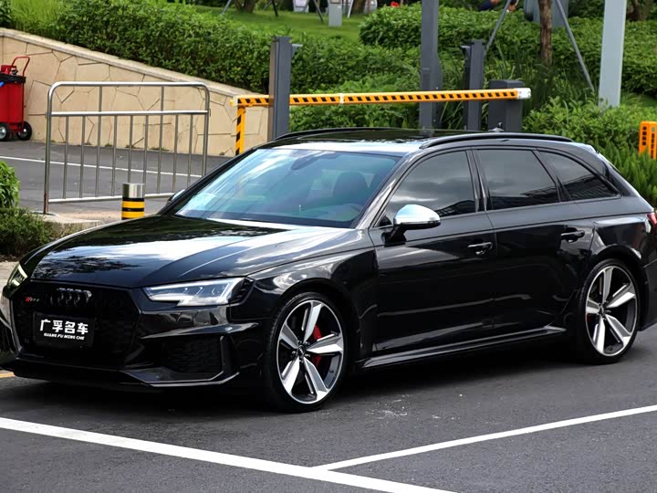 Audi RS 4 RS 4 2.9T Avant — фото 2