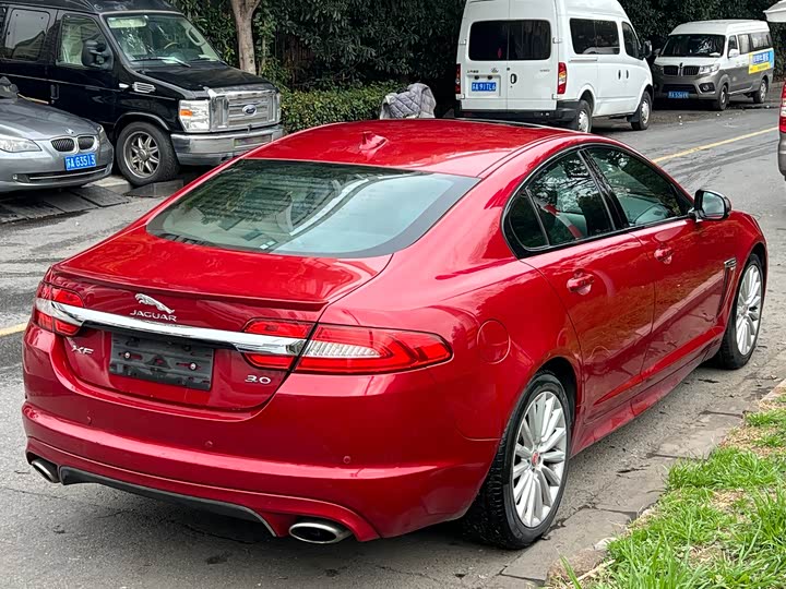 Jaguar XF 2015 XF 3.0 SC R-Sport — фото 2