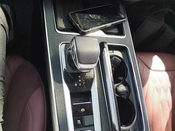 Hongqi HS5 2023 2.0 T Pro — фото 14