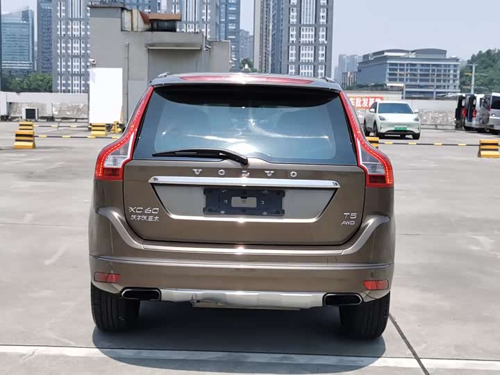 Volvo XC60 2015 T 5 AWD — фото 16