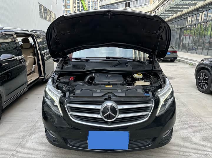 Mercedes-Benz V-Class 2017 V 260 L — фото 5