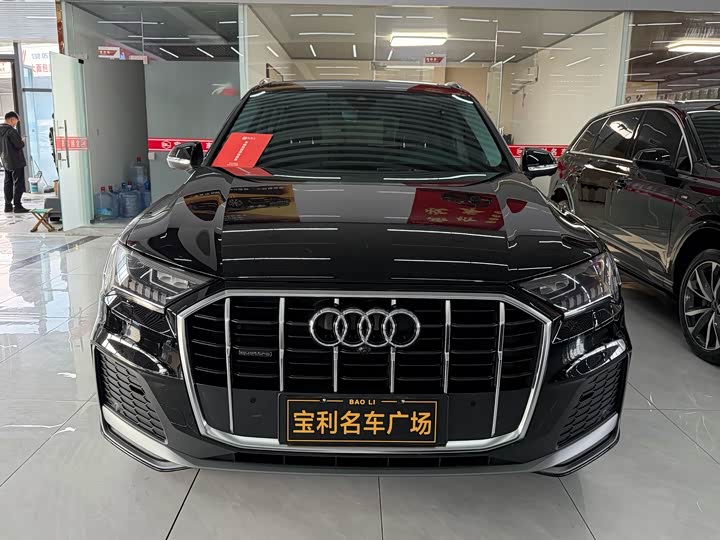 Audi Q7 2023 45 TFSI quattro S line Sport — фото 1