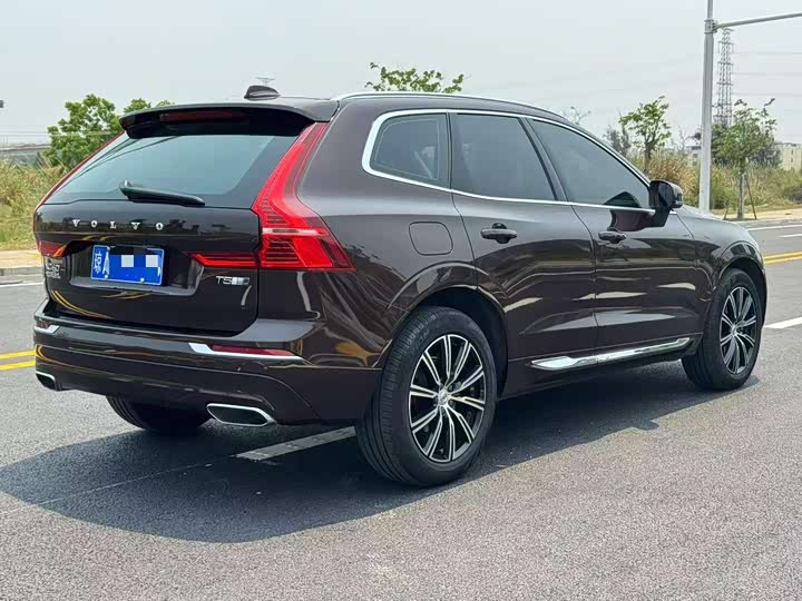 Volvo XC60 2020 T 5 4 WD — фото 4