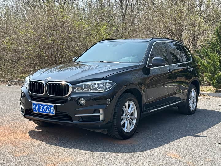 BMW X5 2017 x Drive 28i