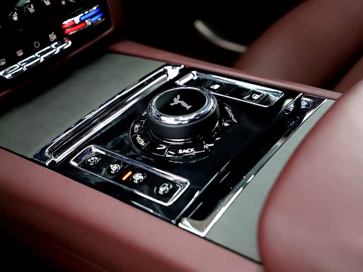 Rolls-Royce Ghost — фото 10