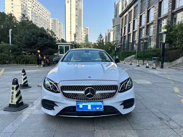Mercedes-Benz E-Class 2017 E 200 — фото 2