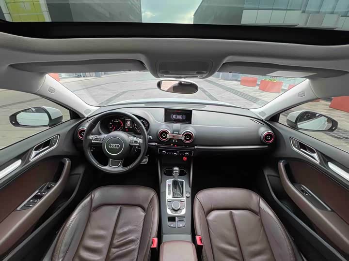 Audi A3 2015 Sportback 40 TFSI ATComfort — фото 14
