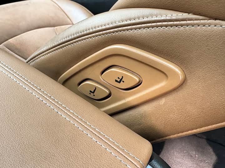 Buick LaCrosse — фото 10