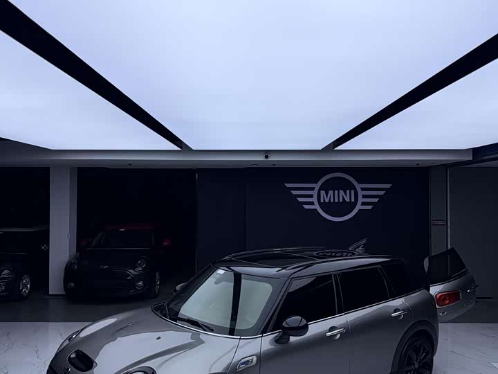 MINI Clubman — фото 4