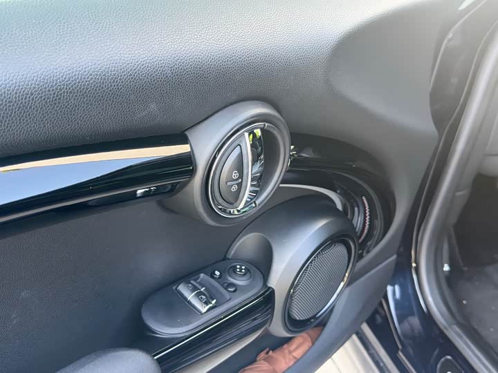 MINI Hatch — фото 12