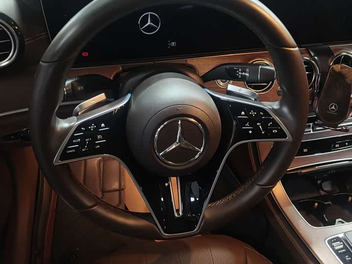 Mercedes-Benz E-Class E 300 L стиль — фото 5