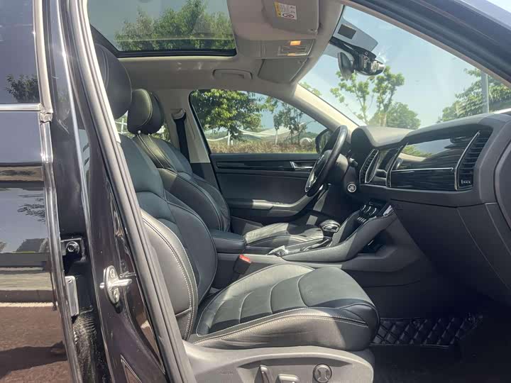 Skoda Kodiaq — фото 14