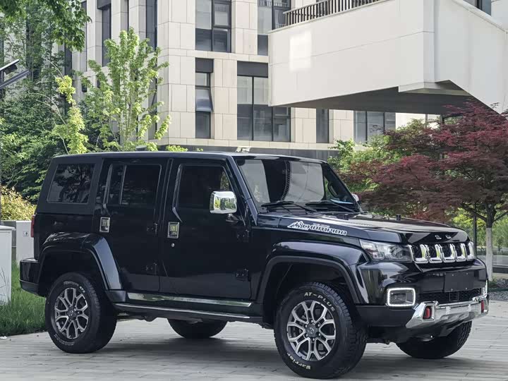 BAIC BJ40 2019 2.0 T AT 4 WD Flagship V — фото 3