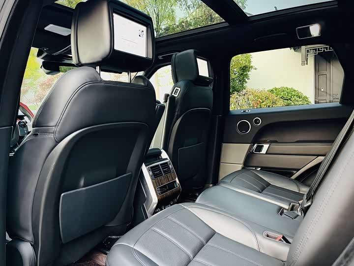 Land Rover Range Rover Sport — фото 15