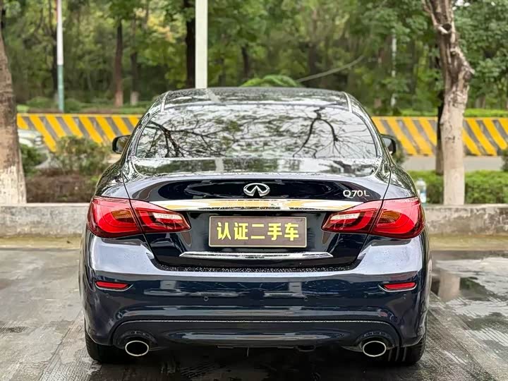 Infiniti Q70 2019 Q 70 L 2.0 T — фото 8