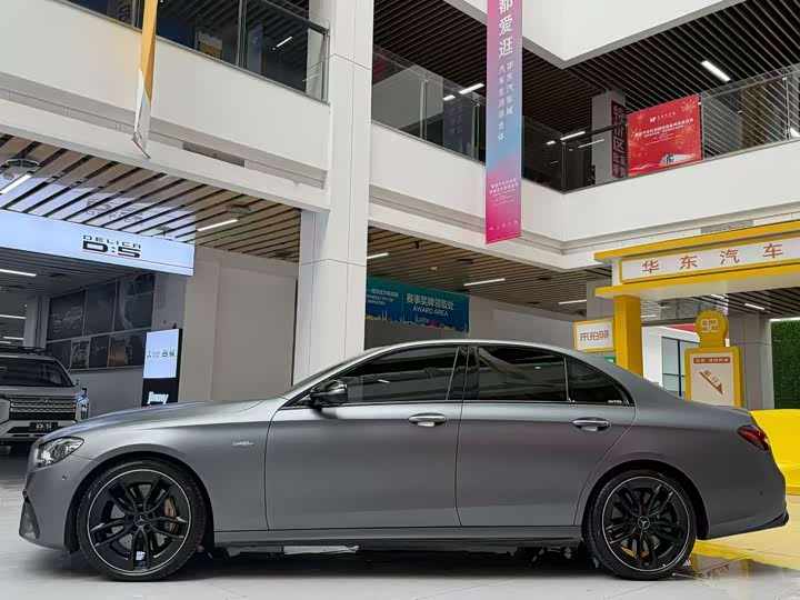 Mercedes-Benz E-Class 2023 AMG E 53 4 MATIC+ — фото 5