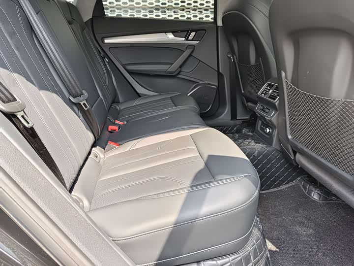 Audi Q5L 2025 40 TFSI — фото 3