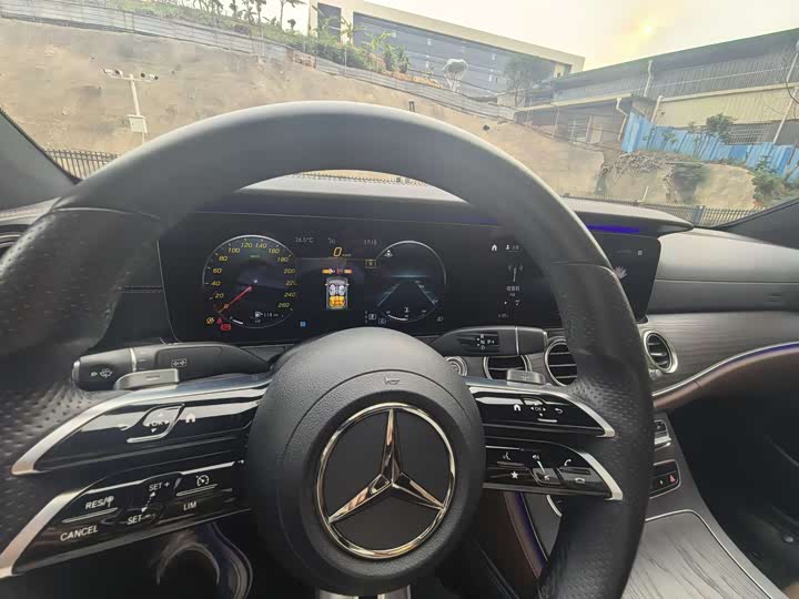 Mercedes-Benz E-Class 2021 E 300 L — фото 20