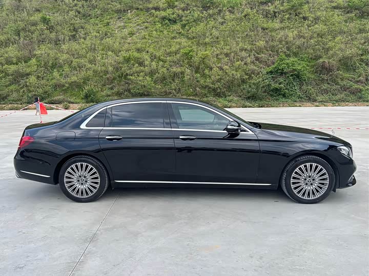 Mercedes-Benz E-Class 2020 E 300 L — фото 10