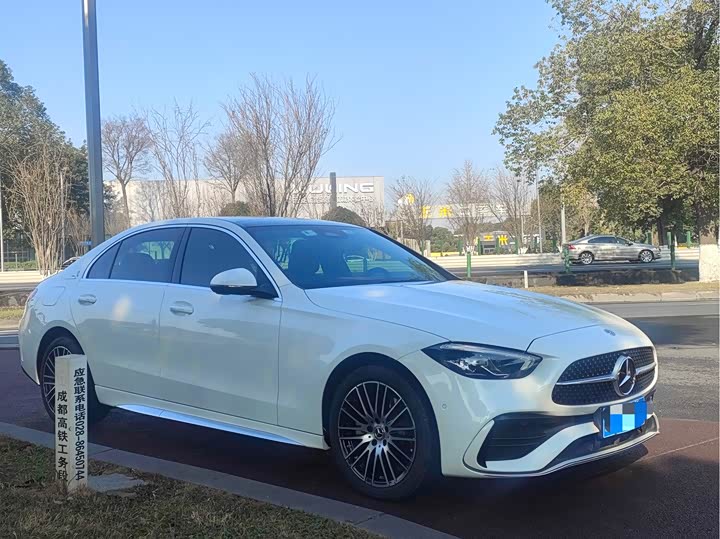 Mercedes-Benz C-Class 2023 C 260 L — фото 3