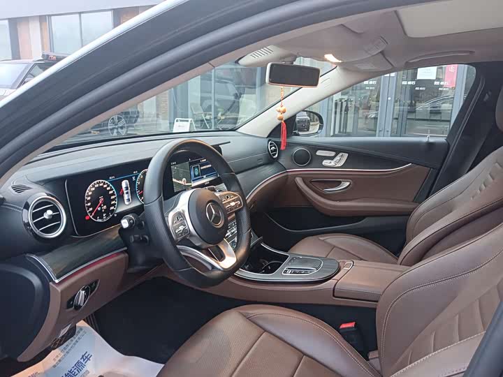 Mercedes-Benz E-Class 2020 E 300 L — фото 14