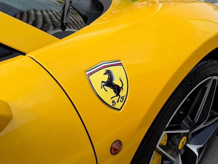 Ferrari 488 2019 488 Pista Spider — фото 5