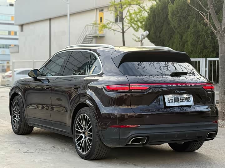 Porsche Cayenne 2022 Cayenne 3.0 T — фото 4