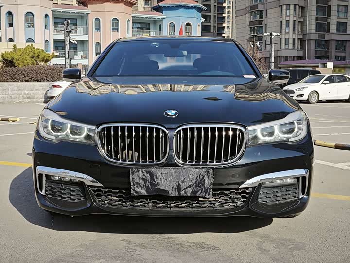 BMW 7 Series — фото 2