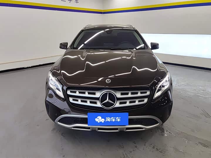 Mercedes-Benz GLA 2018 GLA 200 — фото 2
