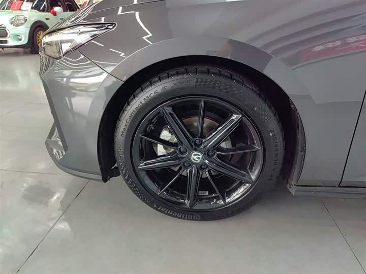 Changan UNI-V 2022 1.5 T Premium — фото 25