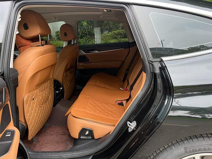 BMW 6-Series GT 2022 630i — фото 13