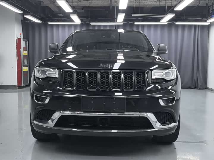 Jeep Grand Cherokee — фото 2