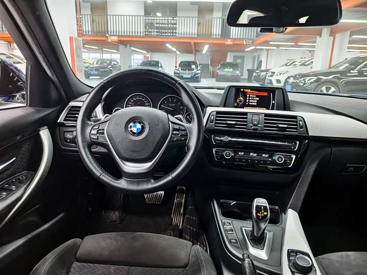BMW 3 Series 320i M спорт — фото 7