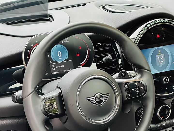 MINI Hatch — фото 10