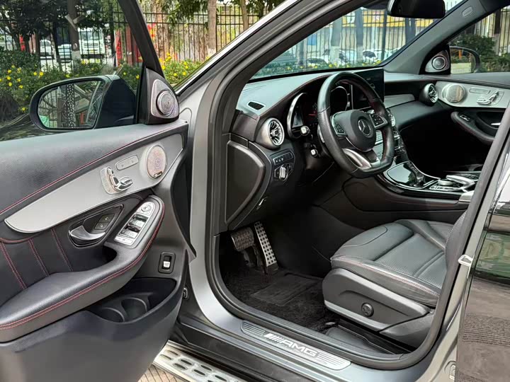 Mercedes-Benz GLC 2017 AMG GLC 43 4 MATIC — фото 22