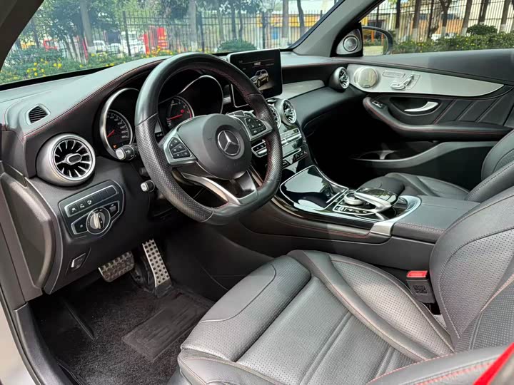 Mercedes-Benz GLC 2017 AMG GLC 43 4 MATIC — фото 29