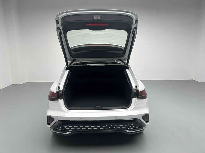 Audi A3 2025 Sportback 35 TFSI — фото 12