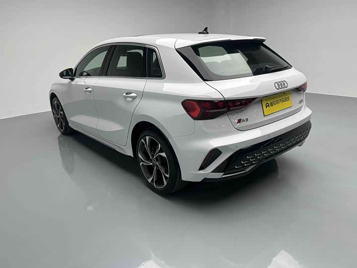 Audi A3 2025 Sportback 35 TFSI — фото 15