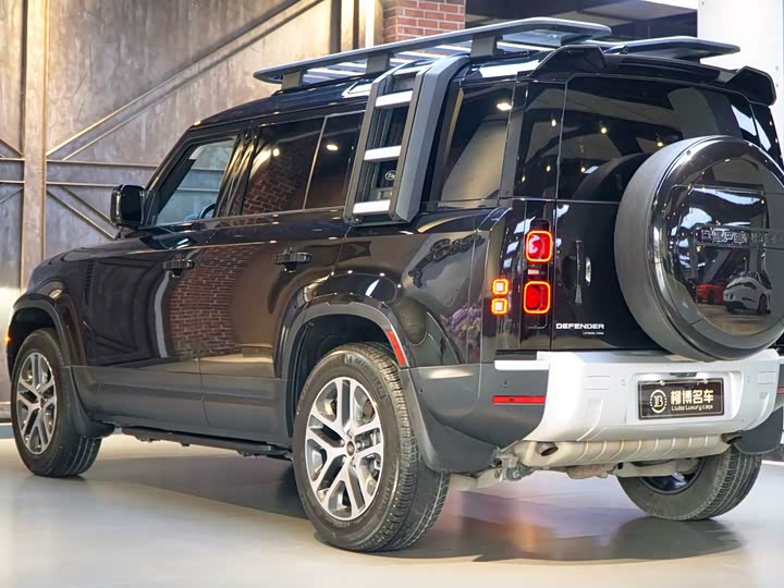 Land Rover Defender — фото 6