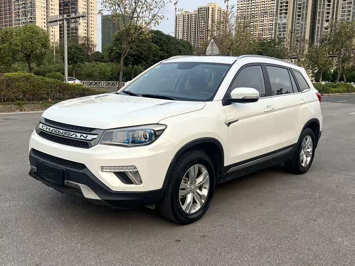 Changan CS75 2017 1.5 T MT — фото 1