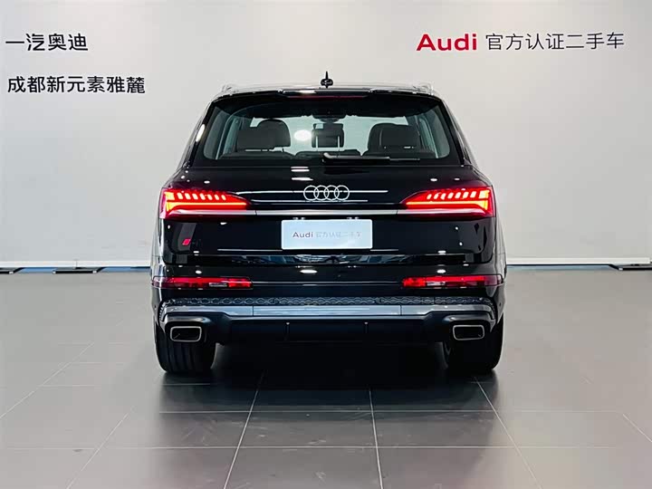 Audi Q7 2024 45 TFSI quattro S line Sport — фото 5