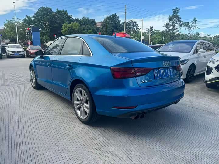 Audi A3 2018 30 Limousine 35 TFSI — фото 4