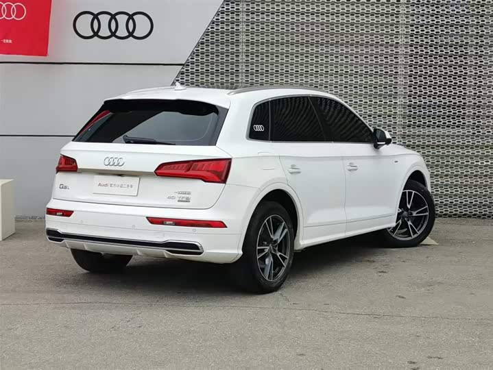 Audi Q5L 2018 40 TFSI V — фото 7