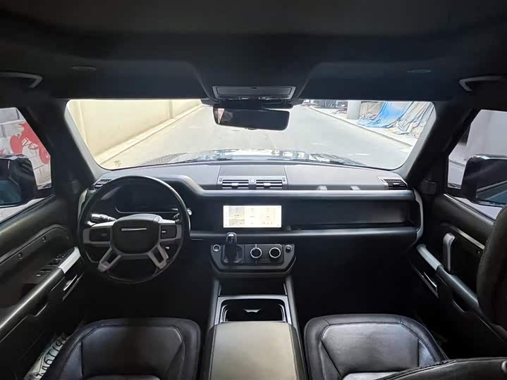 Land Rover Defender — фото 11